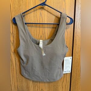 Wunder Train Wide-Strap Tank Top
Medium Support